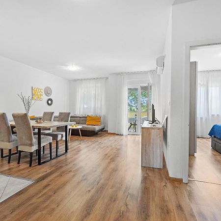 Neea Apartments Medulin Exterior foto